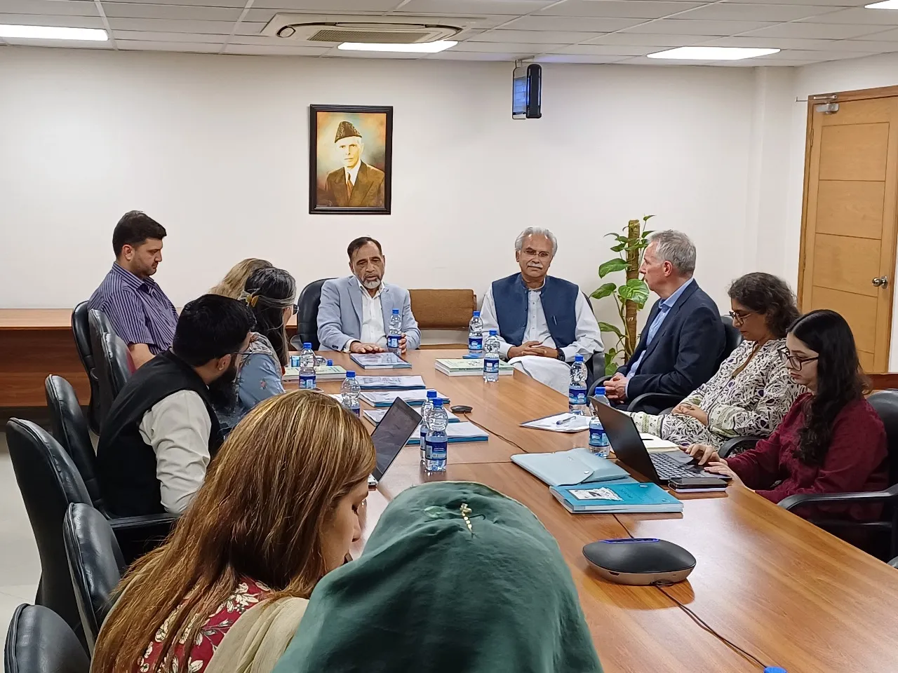 GIHD and British Asian Trust delegates around the meeting table at STMU
