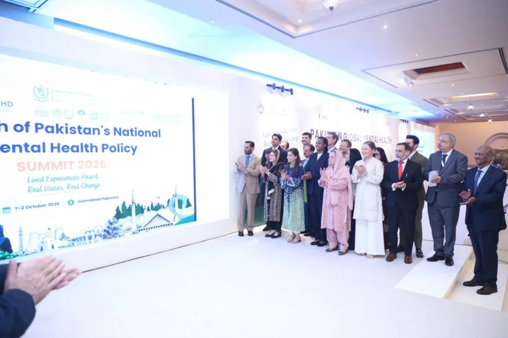 Delegates applaud the policy launch, from Business Recorder